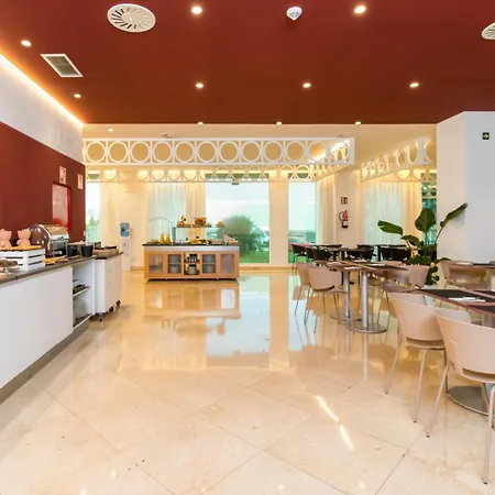 Hotel Puerta 3*