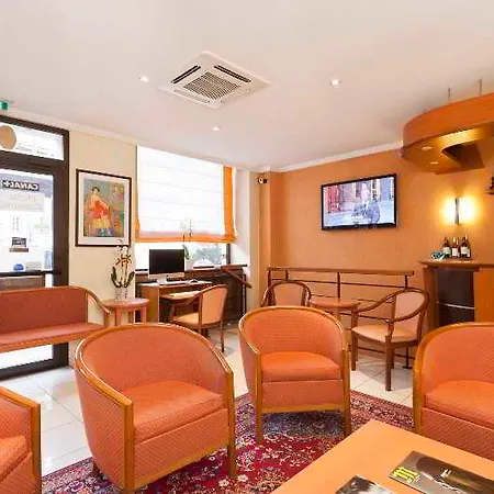 Puerta Hotell 3*